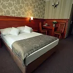 Hotel Jamajka & 3*