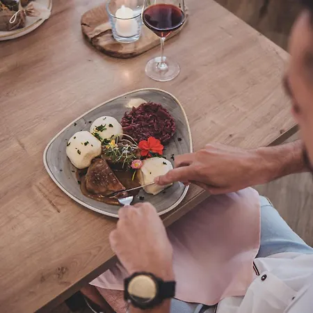 Ξενοδοχείο Jamajka & 3*